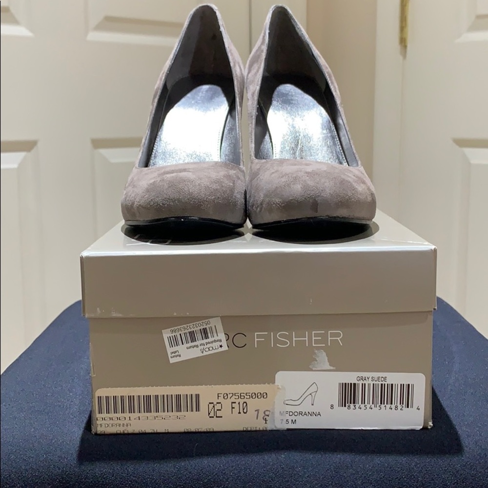 Marc Fisher suede heel